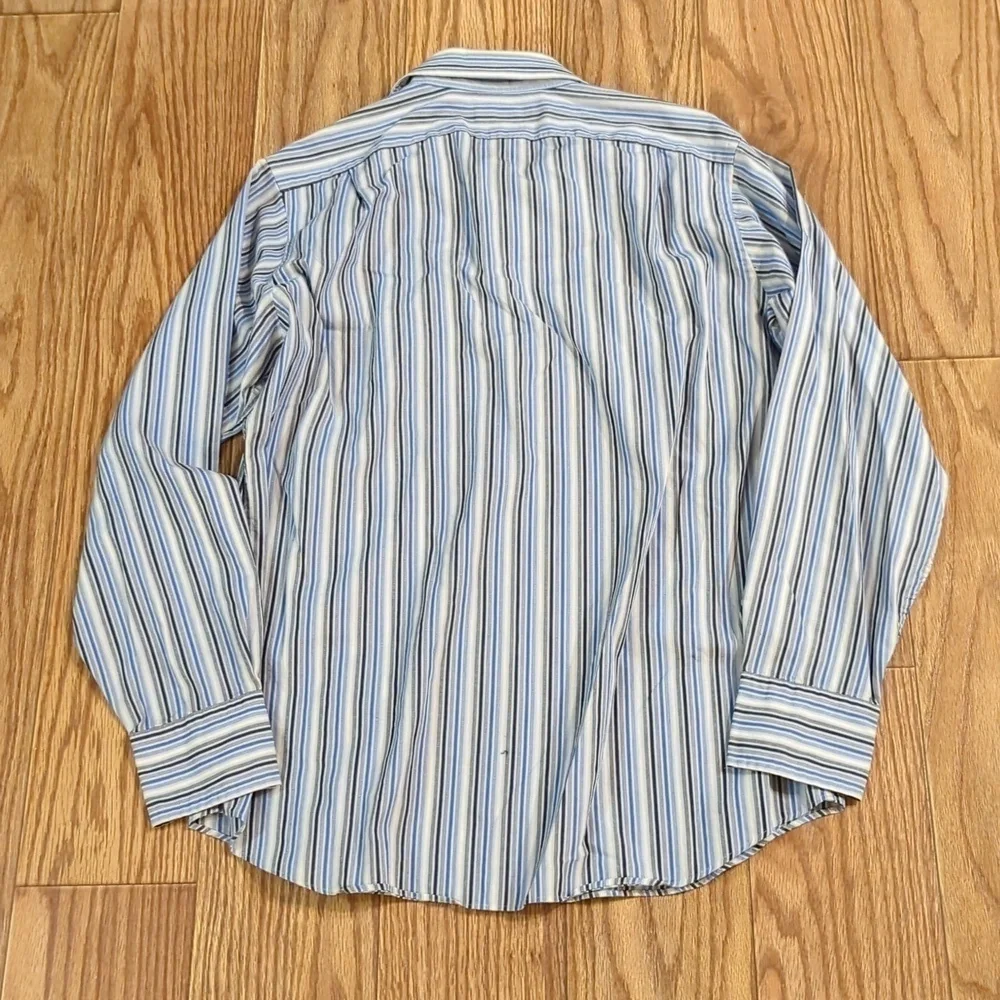 Daniel Cremieux 100% cotton blue and white striped button-front dress shirt, L
